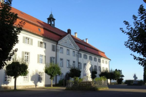 Гостиница Tagungshaus Schönenberg, Эльванген